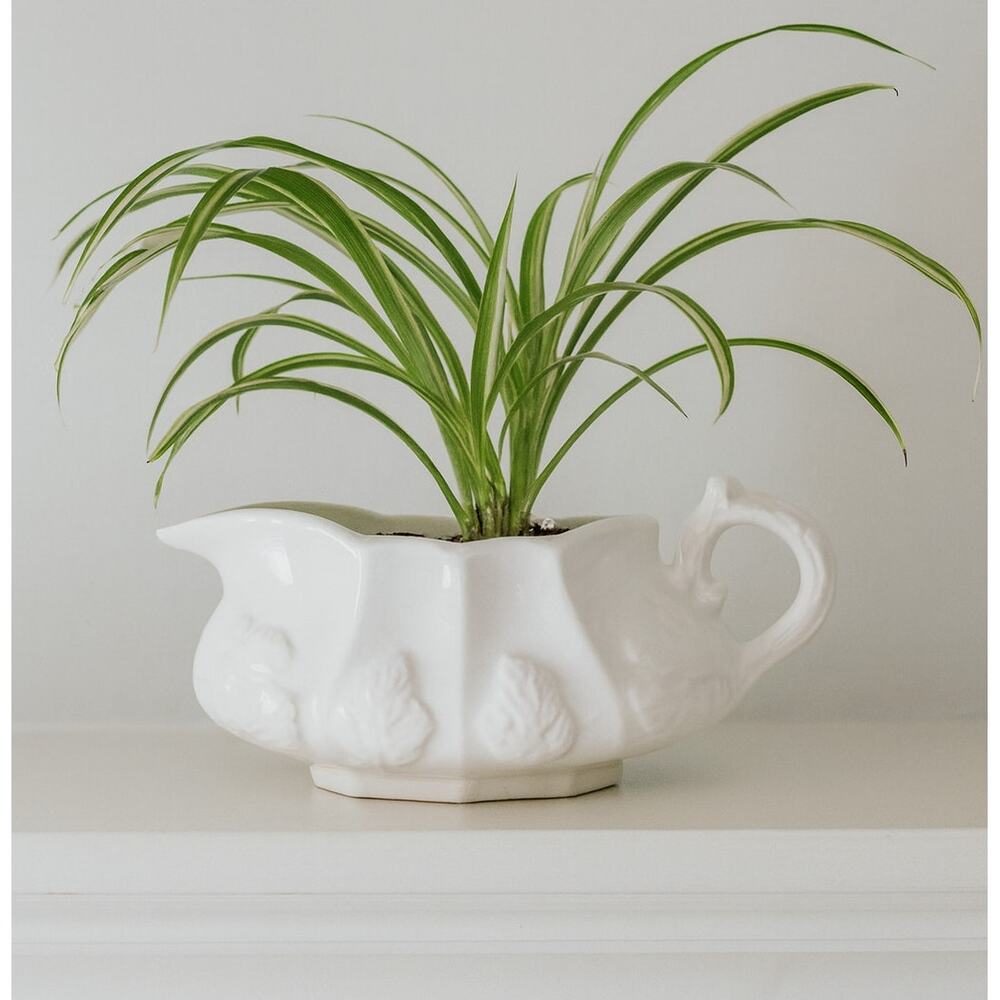Red-Cliff Ironstone White Gravy Boat Planter Flower Vase Raised Leaf Pattern